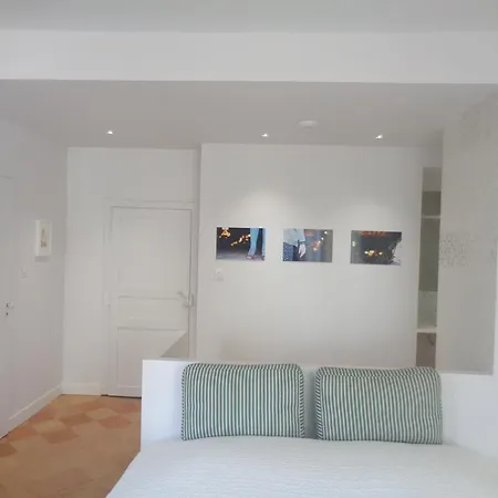 Le Qui Dort Montricoux