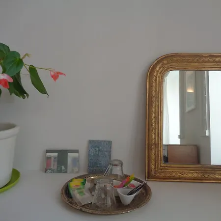 Le Qui Dort Couette-café 3*