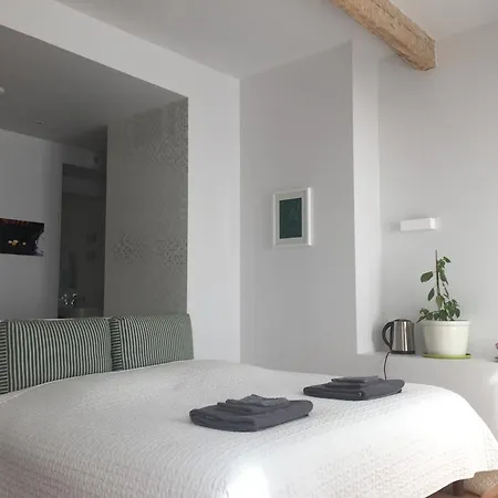 Le Qui Dort 3* Montricoux