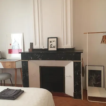 Le Qui Dort Bed & Breakfast Montricoux