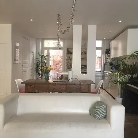 Le Qui Dort Bed & Breakfast Montricoux